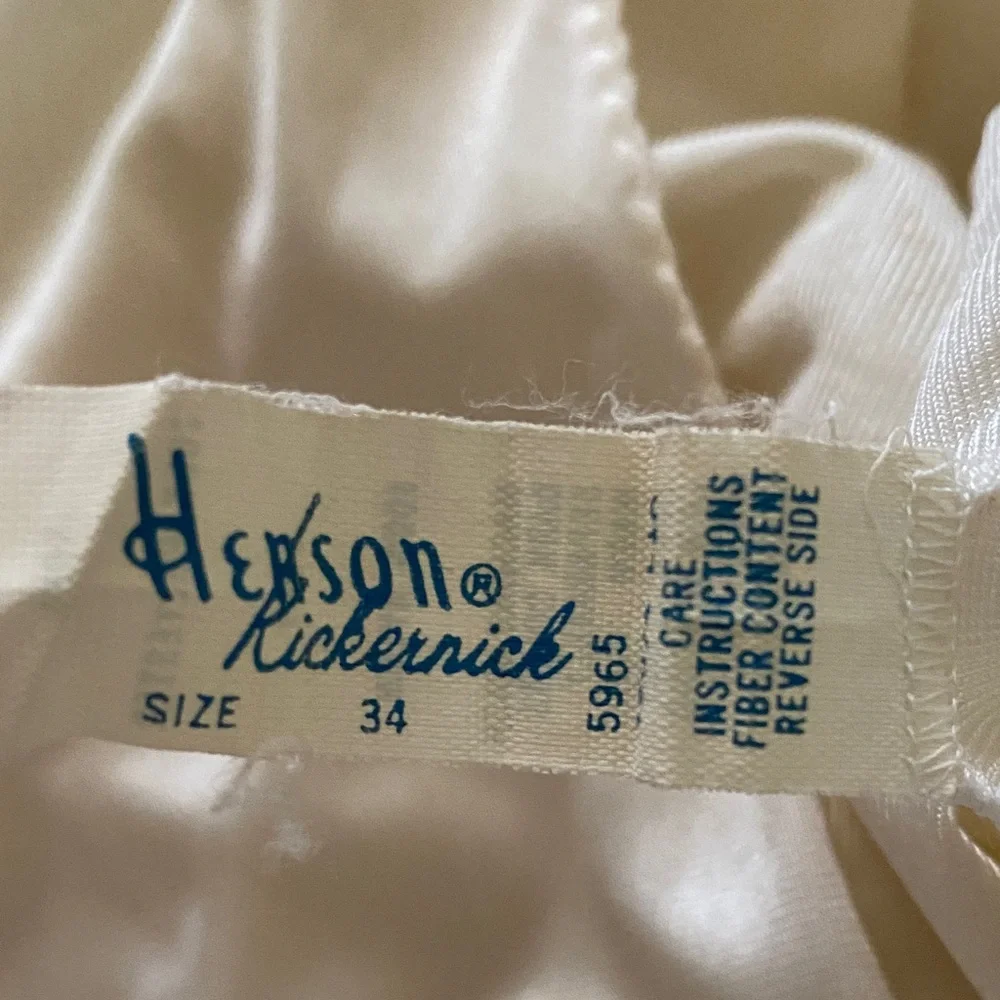 Vintage Henson Kickernick bridal wedding nightgown